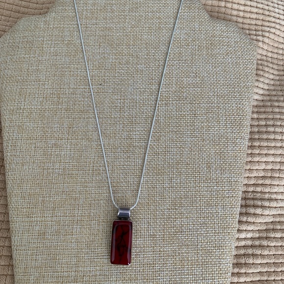 Red stone set in sterling bezel. Sterling chain included. - Picture 6 of 10